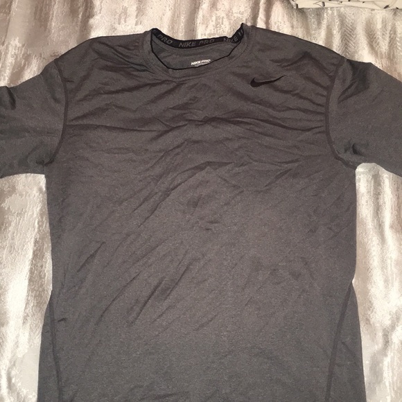 Nike Pro Dri-Fit T-Shirt - Picture 1 of 3